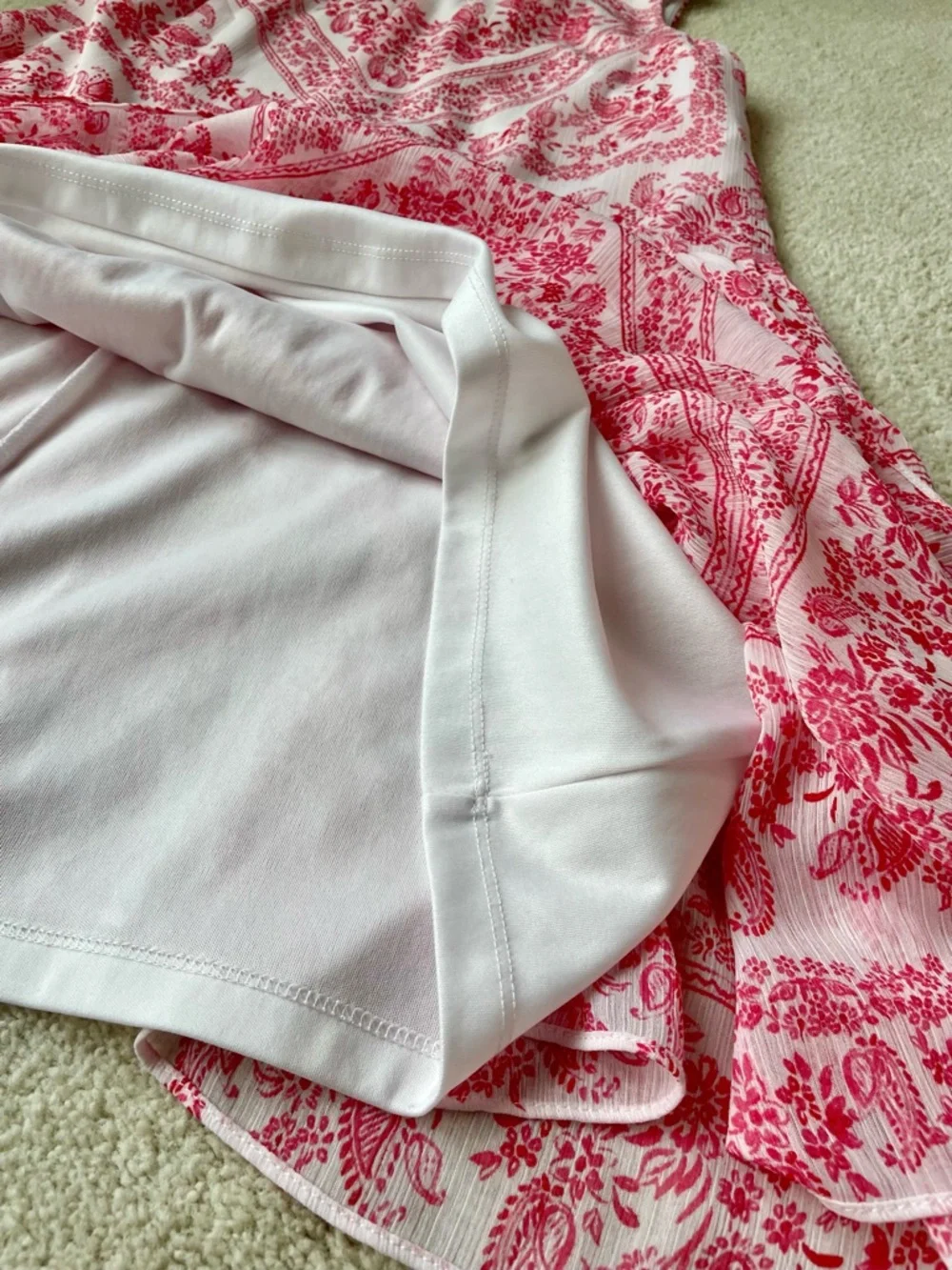 Paisley Pink/White Mock Neck Sleeveless Flowy Dress | Calvin Klein | Size 2 - Picture 12 of 13
